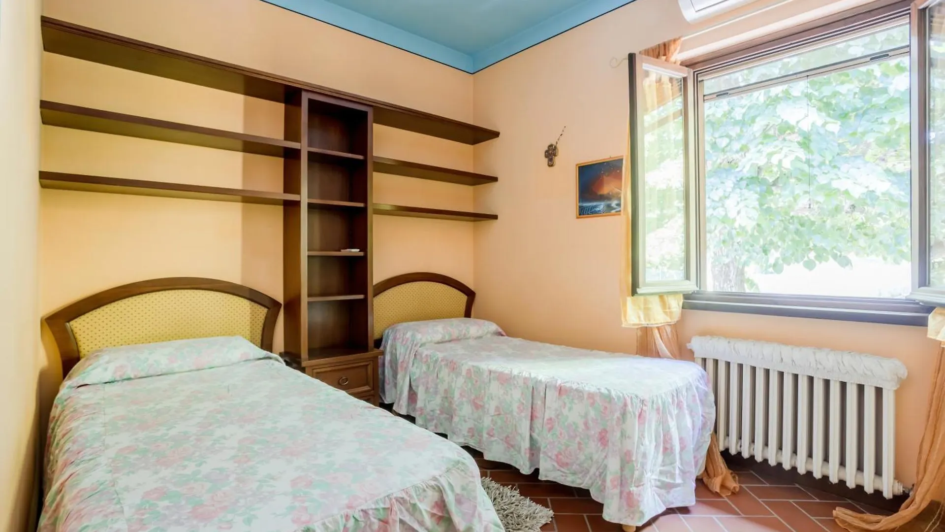 Rustic Villetta With Garden, Pool And Parking Capannori